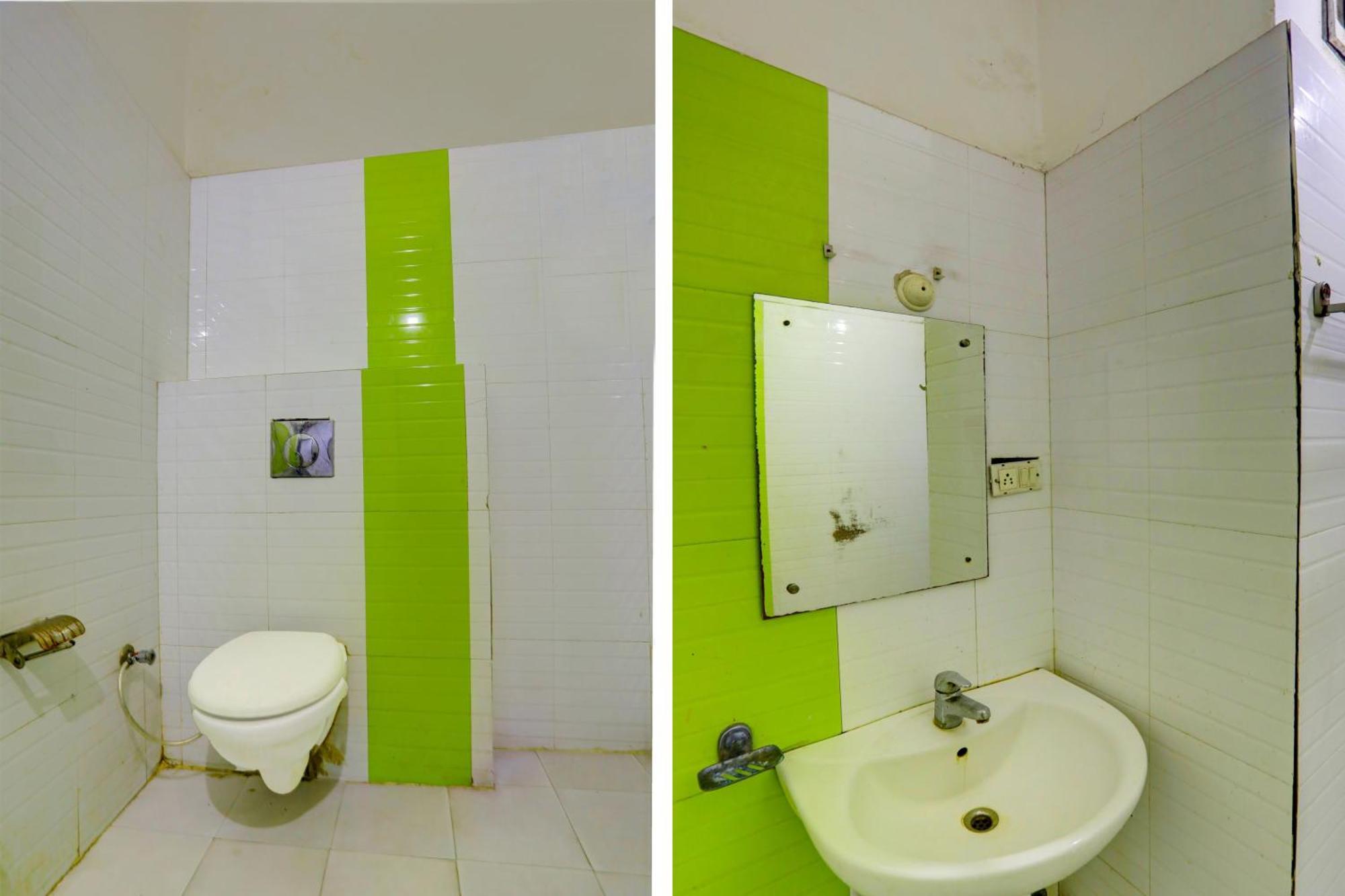 Hotel Monarch Inn Lucknow Buitenkant foto